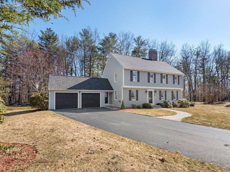 10 Catalpa Cir, Holden, MA 01520