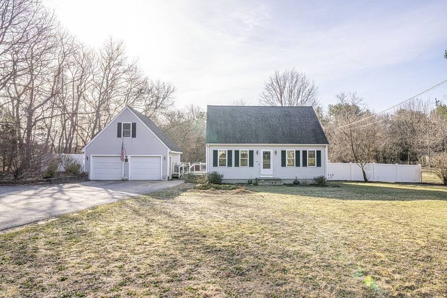 164 Rhode Island Road, Lakeville, MA 02347