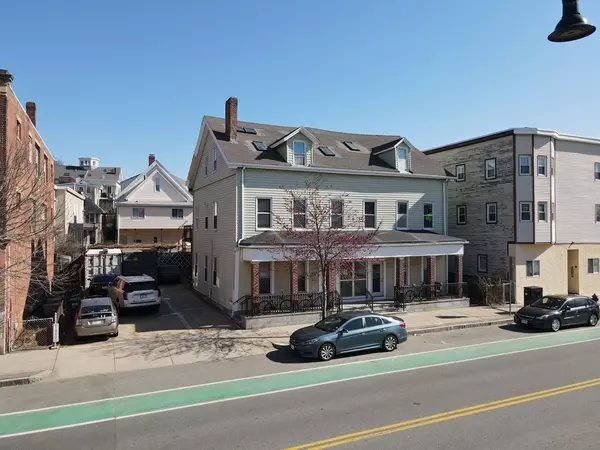 Somerville, MA 02143,571-573 Somerville Ave #571-573