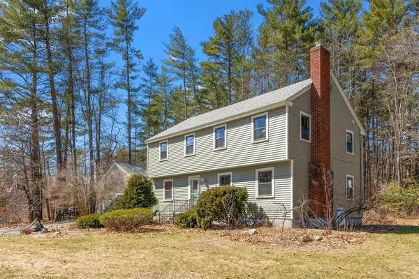 Pepperell, MA 01463,10 Cheyenne Rd