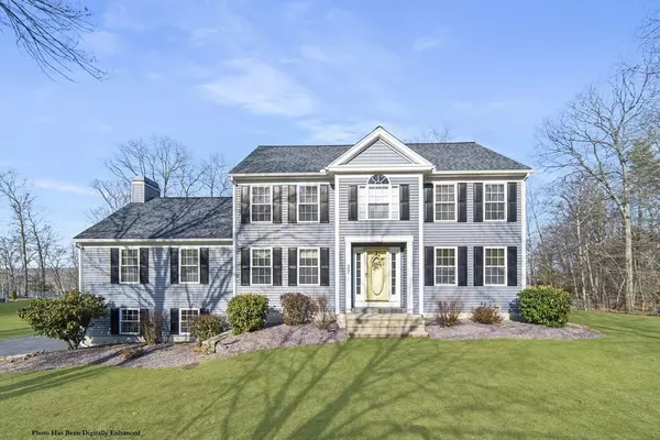 37 Hastings Dr, Northbridge, MA 01588