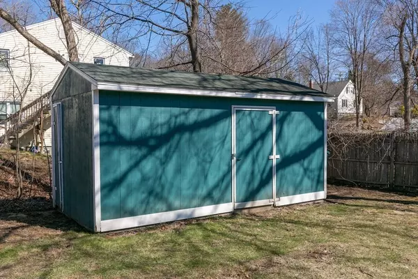 Grafton, MA 01536,54 North Main St