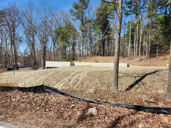 Sherborn, MA 01770,53 Farm Road