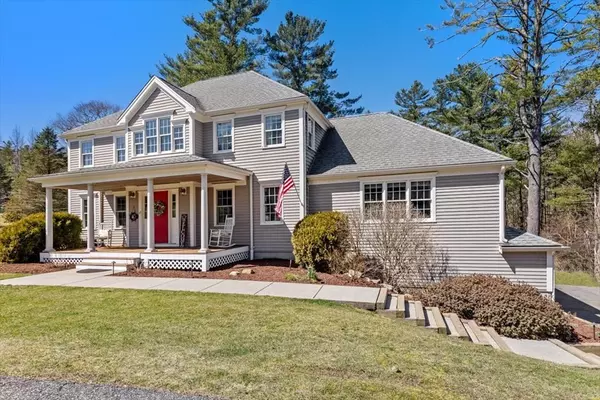 Bourne, MA 02532,15 Glacier Way