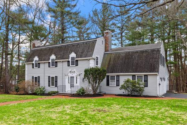 4 Daventry Court, Lynnfield, MA 01940