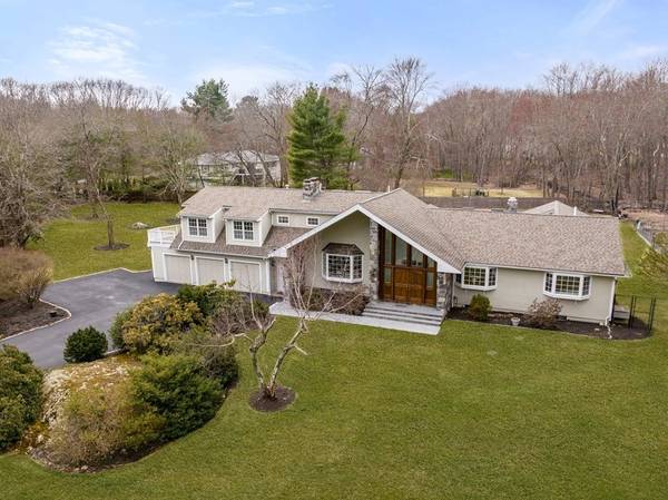 91 Shady Hill Rd, Weston, MA 02493