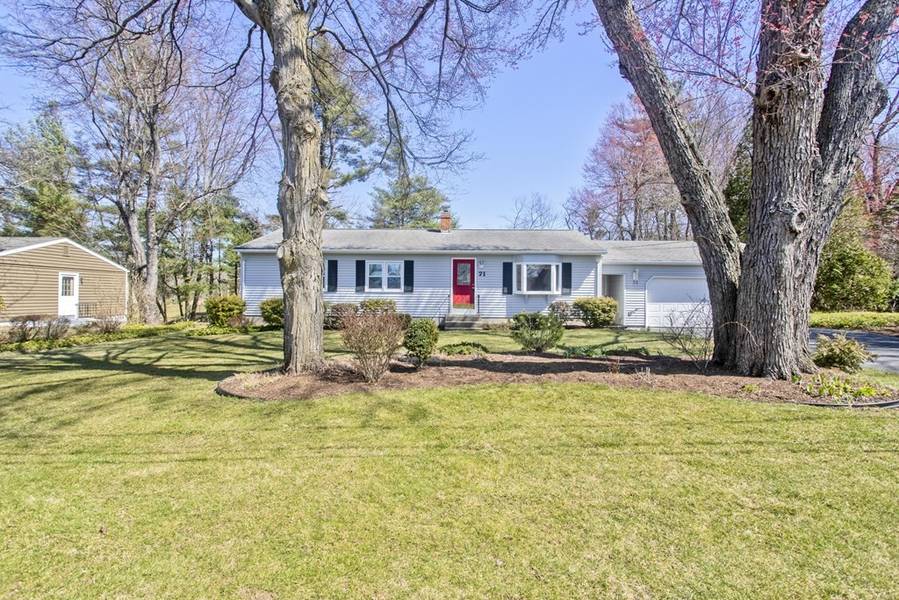 71 Harwich Rd, East Longmeadow, MA 01028