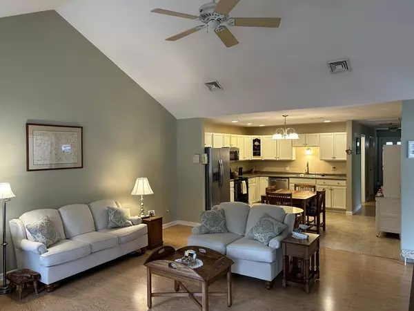 Wareham, MA 02571,5 Cranberry Grove Way #D