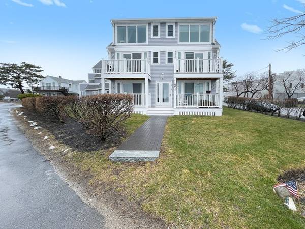 Hull, MA 02045,180 Cadish Ave #4