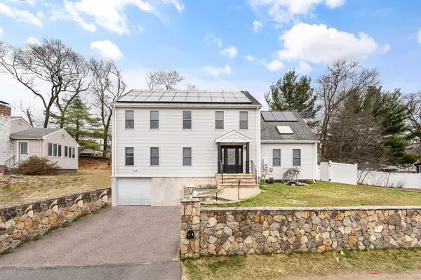 14 Christy Ln, Randolph, MA 02368