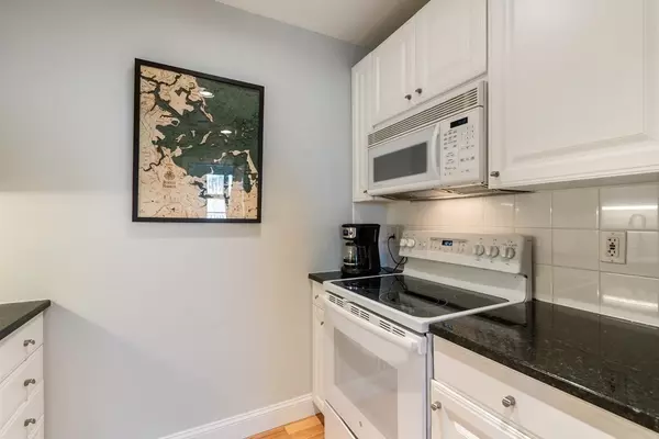 Boston, MA 02129,65 Chelsea St #103