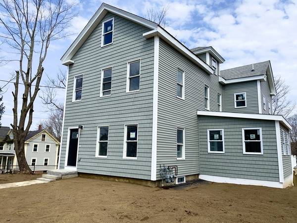 65 Maple St, Spencer, MA 01562