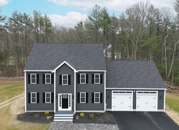 18 Harvestwood Ln, Middleboro, MA 02346