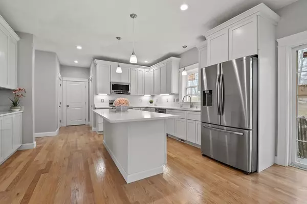 Charlton, MA 01507,487 Stafford Street