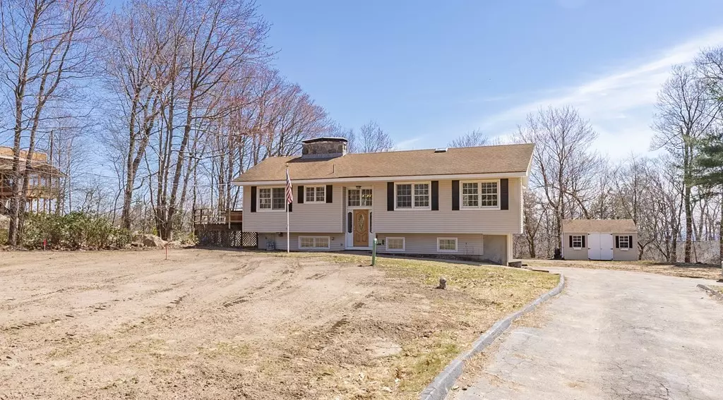 78 Pineridge Rd., Montgomery, MA 01085