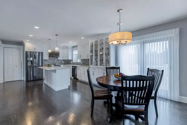 Middleton, MA 01949,16 Dixey Dr