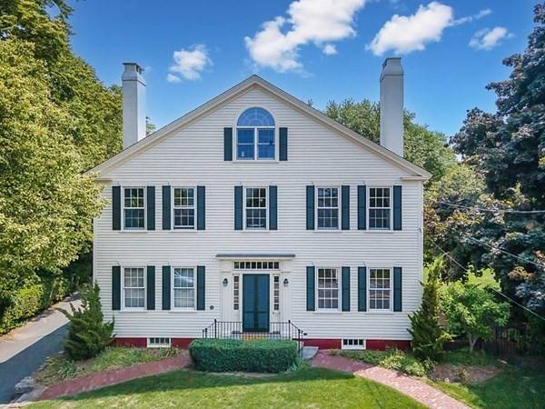 449 Elm St, Dartmouth, MA 02748