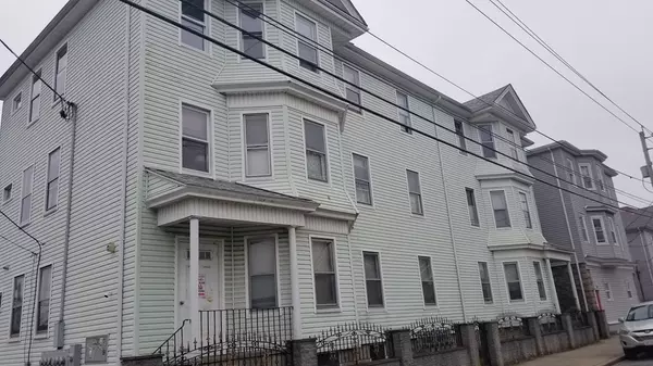 997 Bedford St, Fall River, MA 02723