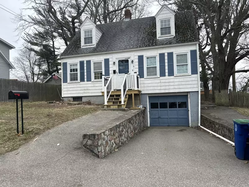 31 Pleasant View Ave, Braintree, MA 02184