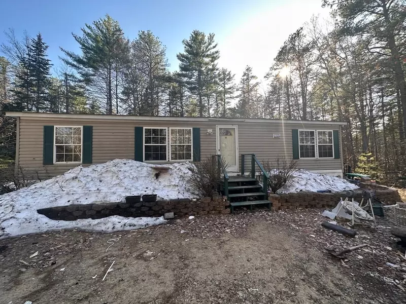 16 Acorn Ln, Madison, NH 03849