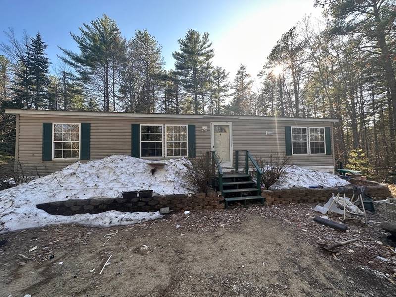 16 Acorn Ln, Madison, NH 03849