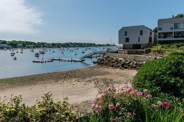 Marblehead, MA 01945,58 Brackett Place #A