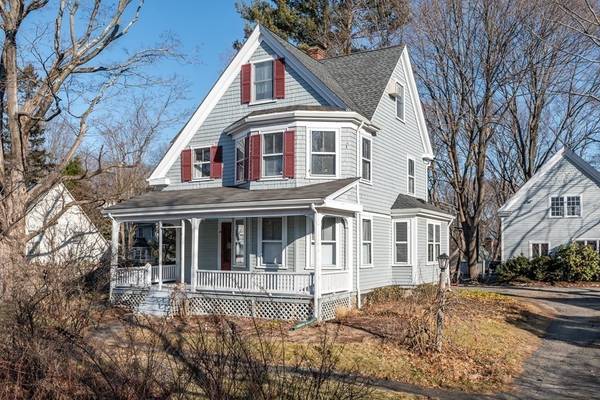 Wellesley, MA 02481,144 Oakland Street