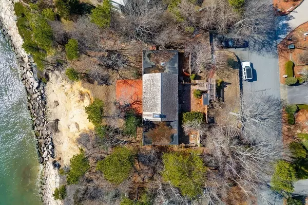 Mashpee, MA 02649,34 Triton Way