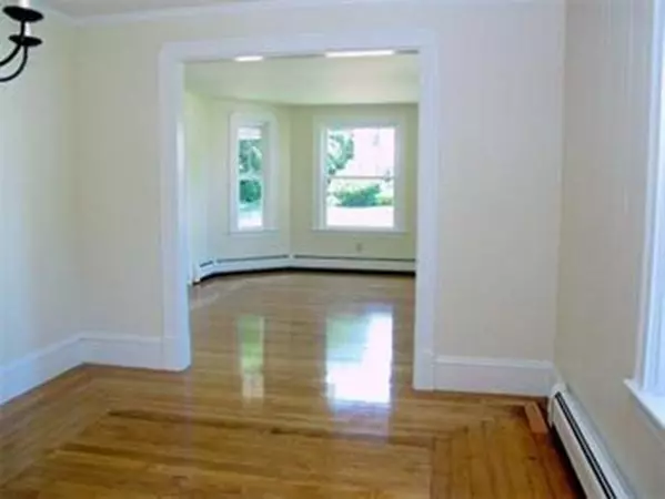 Whitman, MA 02382,25 Pleasant St