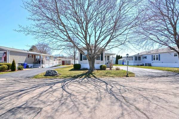 Taunton, MA 02780,113 Chatham Court