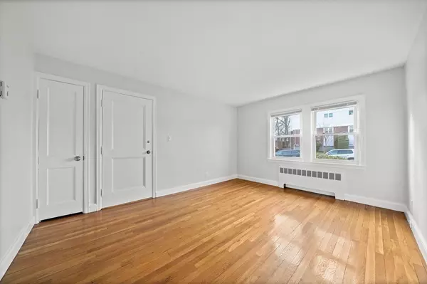 Quincy, MA 02170,6 Oval Road #1