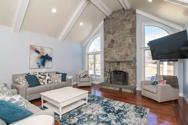 East Longmeadow, MA 01028,68 Senecal Place