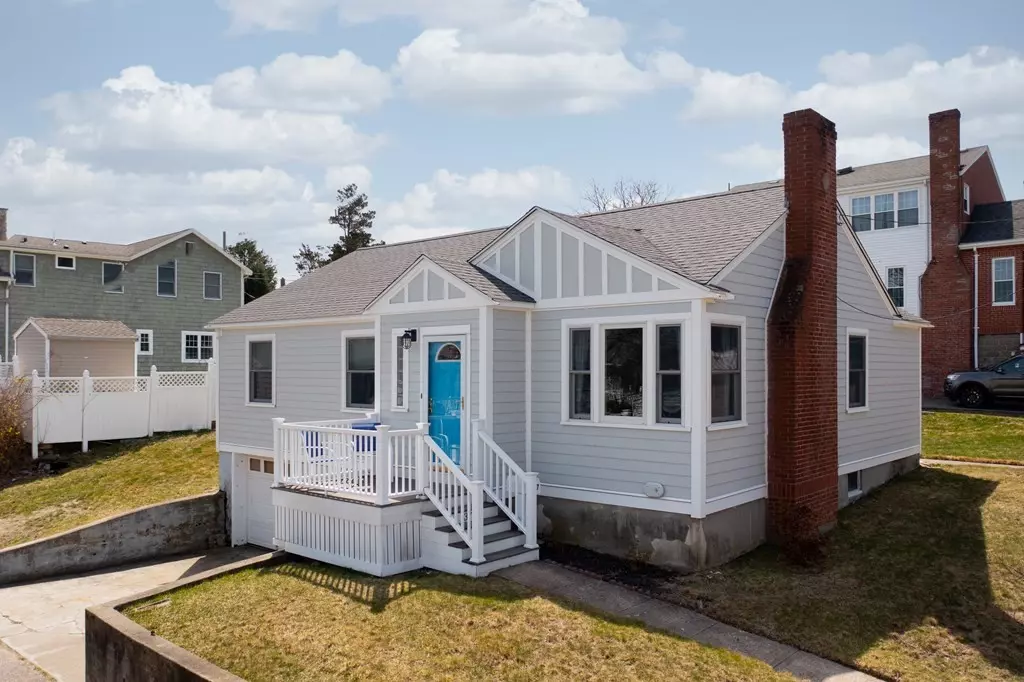 Quincy, MA 02171,37 Bayberry Rd