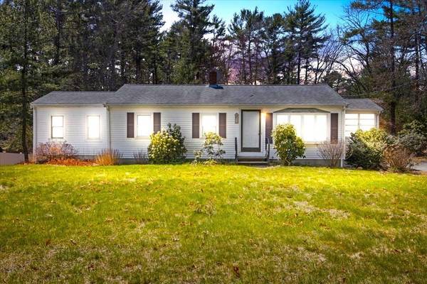 53 Mcclelland Rd, Halifax, MA 02338