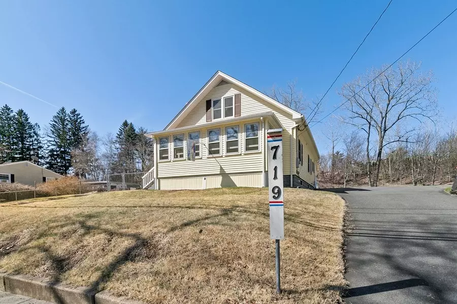 719 Piper Rd, West Springfield, MA 01089