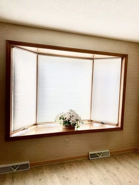 Agawam, MA 01001,1 Mansion Woods Dr. #D