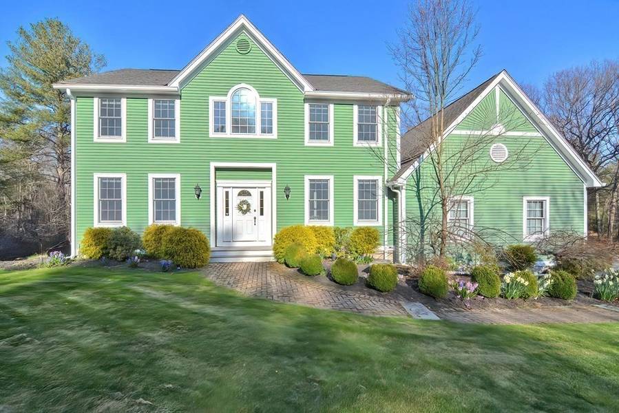 6 Cameron Way, Rehoboth, MA 02769