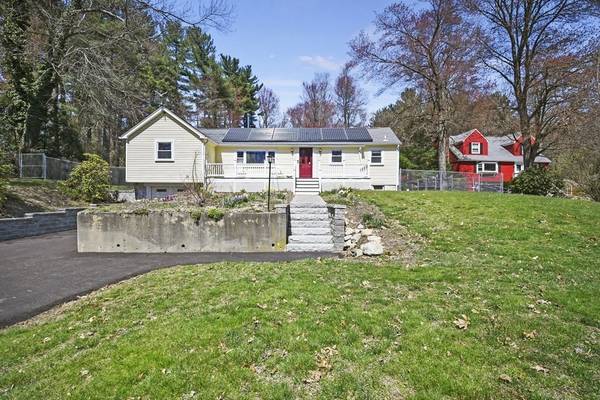 151 East Main Street, Hopkinton, MA 01748