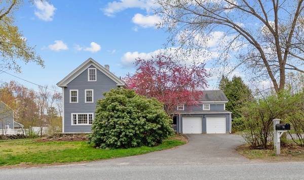 74 Granite St, Medfield, MA 02052