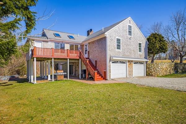 89 N Dennis Road, Yarmouth, MA 02664