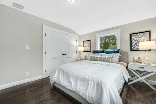 Holliston, MA 01746,127 Union St