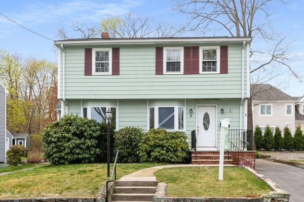 7 Dean Road, Milton, MA 02186