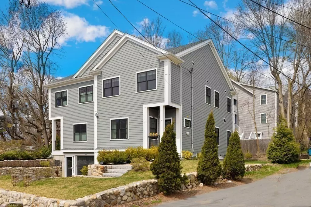 Lexington, MA 02420,62 Woburn St #62