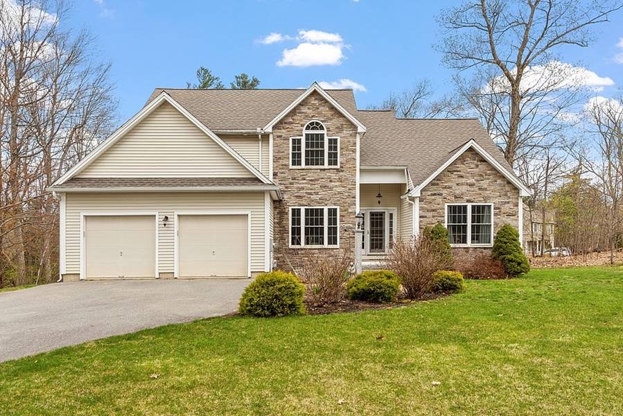 56 Redstone Hill Rd, Sterling, MA 01564