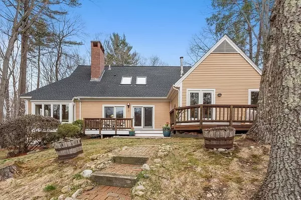 Lincoln, MA 01773,9 Oak Meadow Road