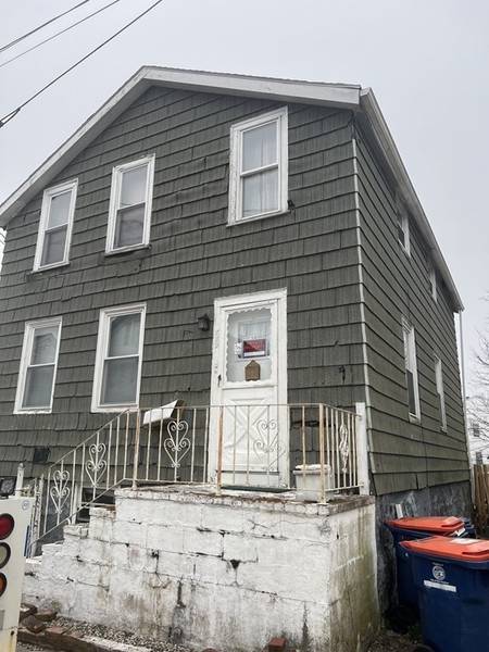 59 Spruce St, New Bedford, MA 02740