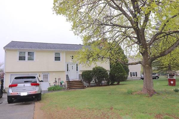 62 Hamilton Road, Northborough, MA 01532