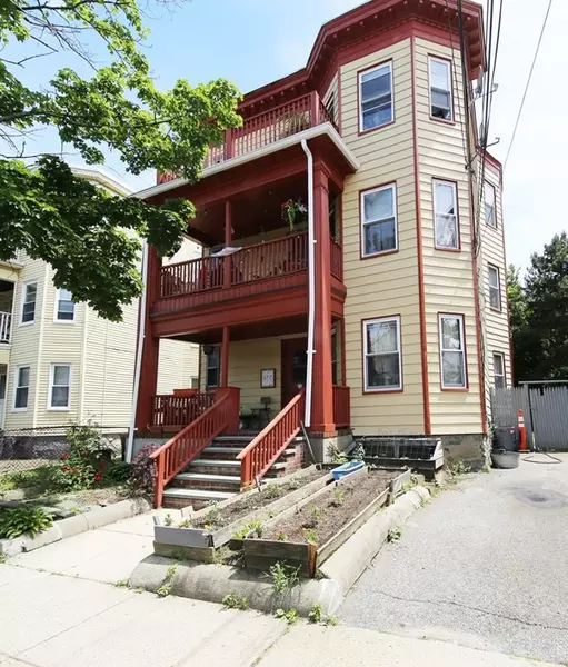 72 Easton St, Boston, MA 02134