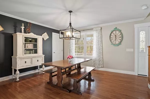 Granby, MA 01033,119 Morgan St