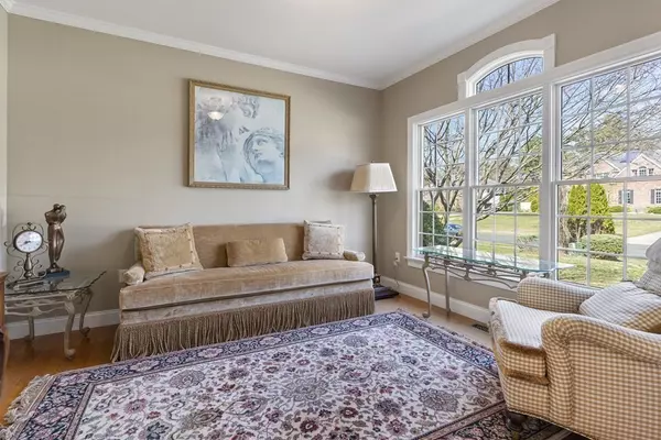 Southwick, MA 01077,6 Coyote Glen